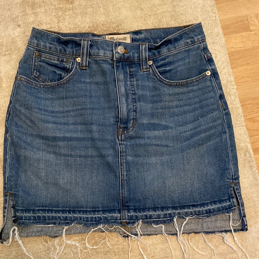 Madewell | denim mini skirt with frayed hem | size 27